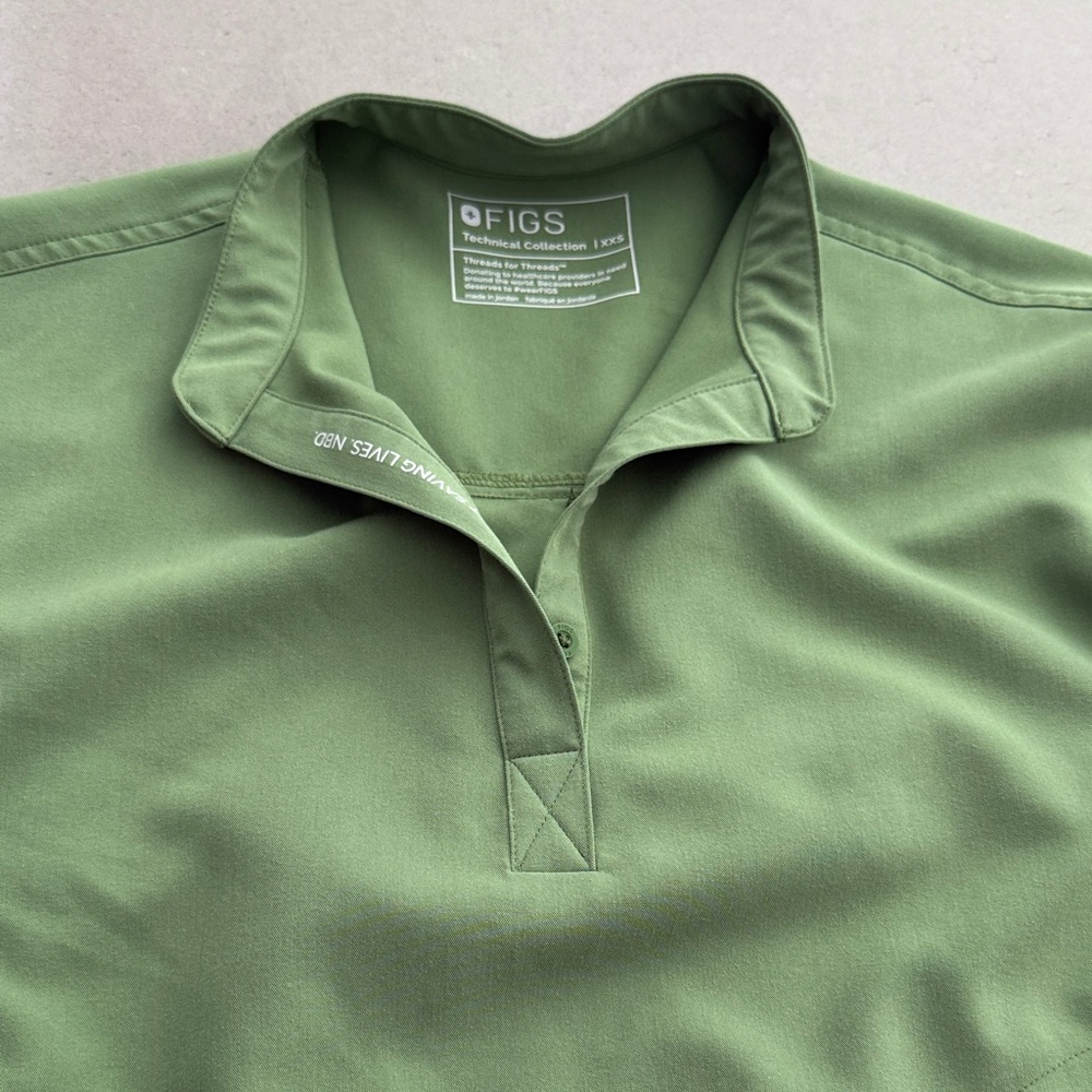 Figs Women's Green Tunic Top